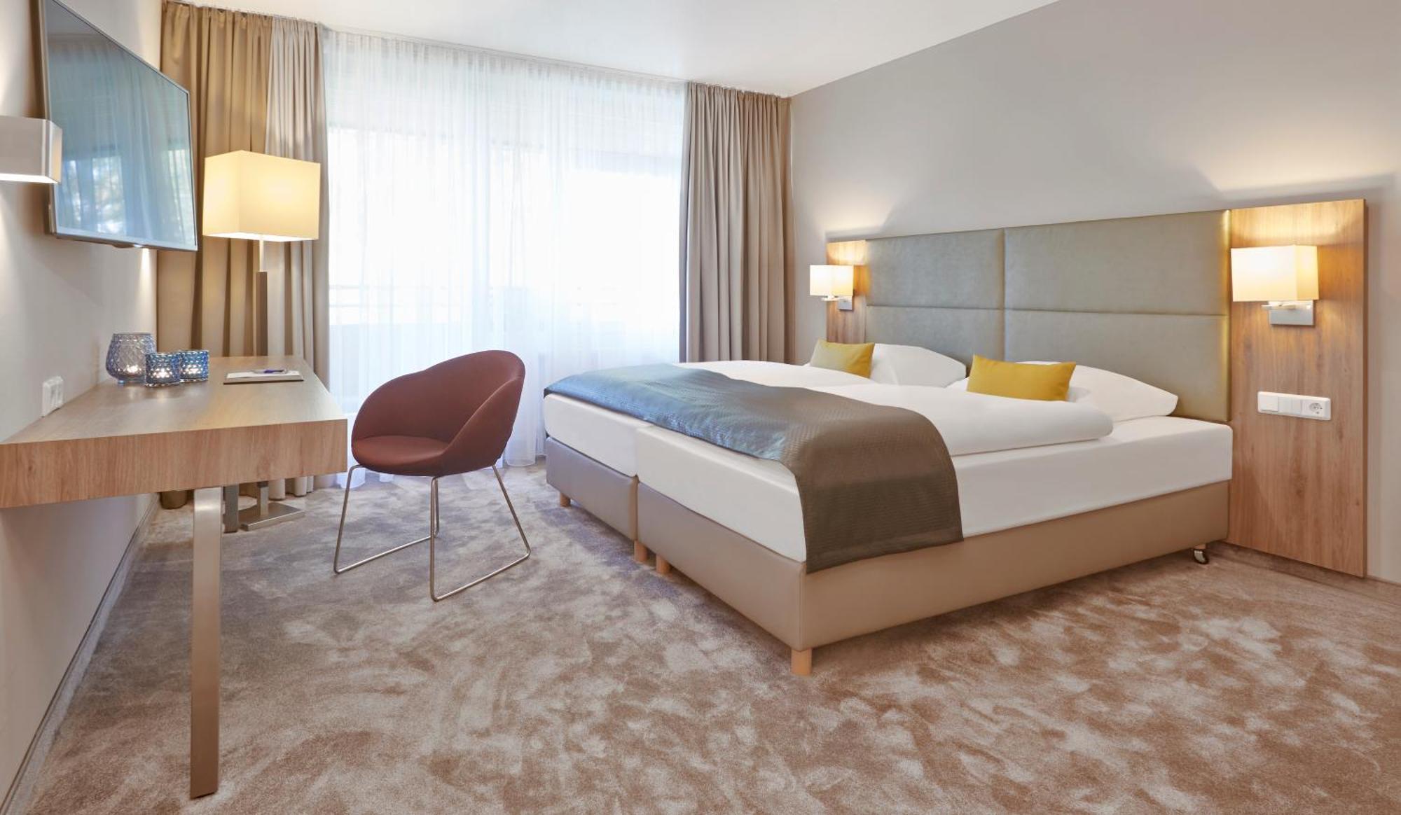 אמדן Upstalsboom Parkhotel מראה חיצוני תמונה