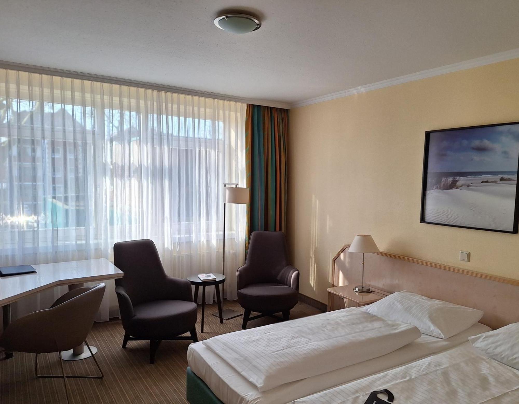 אמדן Upstalsboom Parkhotel מראה חיצוני תמונה