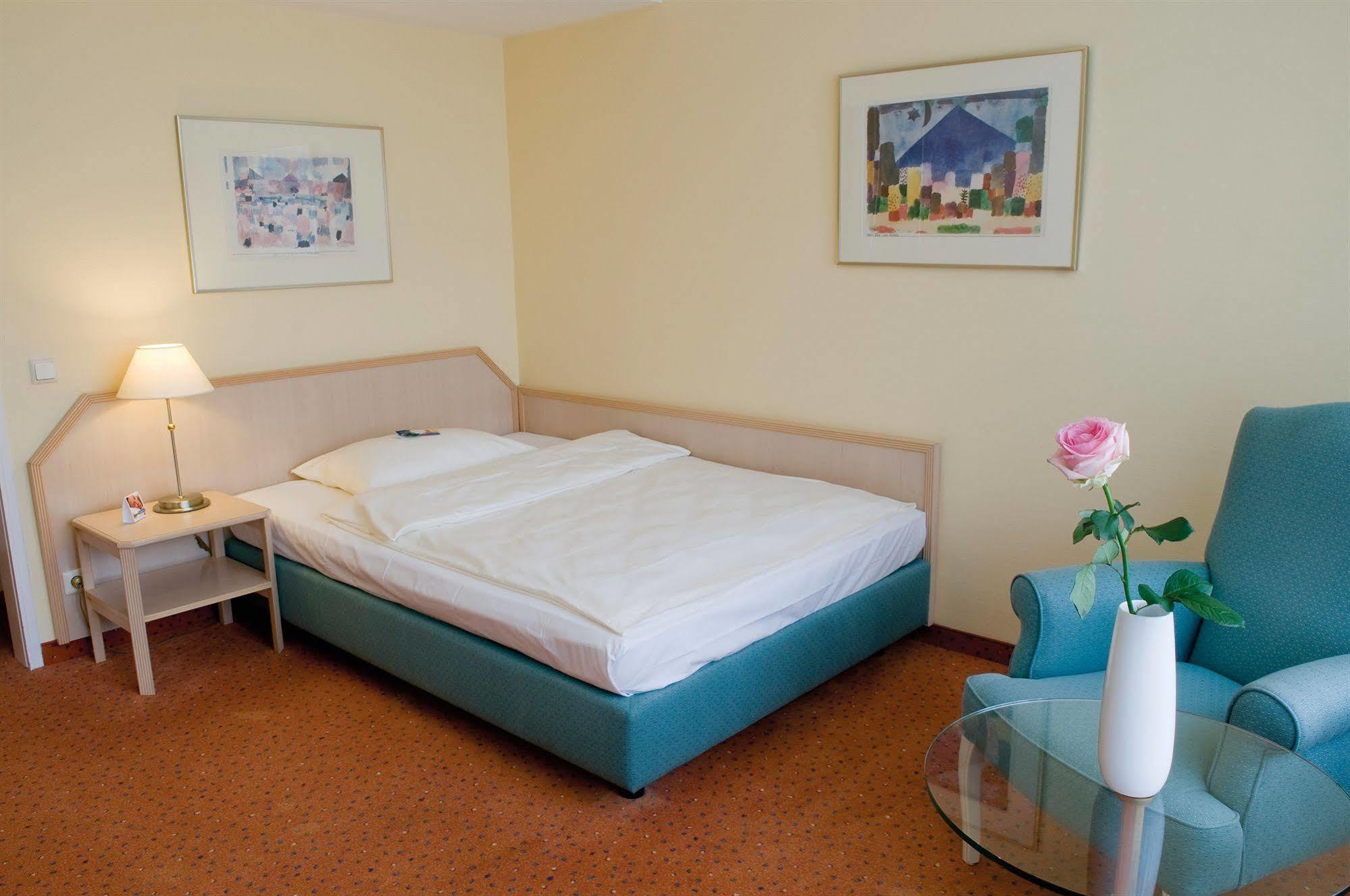 אמדן Upstalsboom Parkhotel מראה חיצוני תמונה