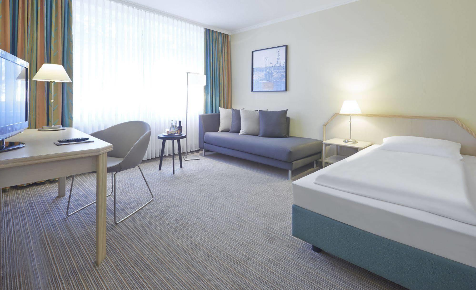 אמדן Upstalsboom Parkhotel מראה חיצוני תמונה